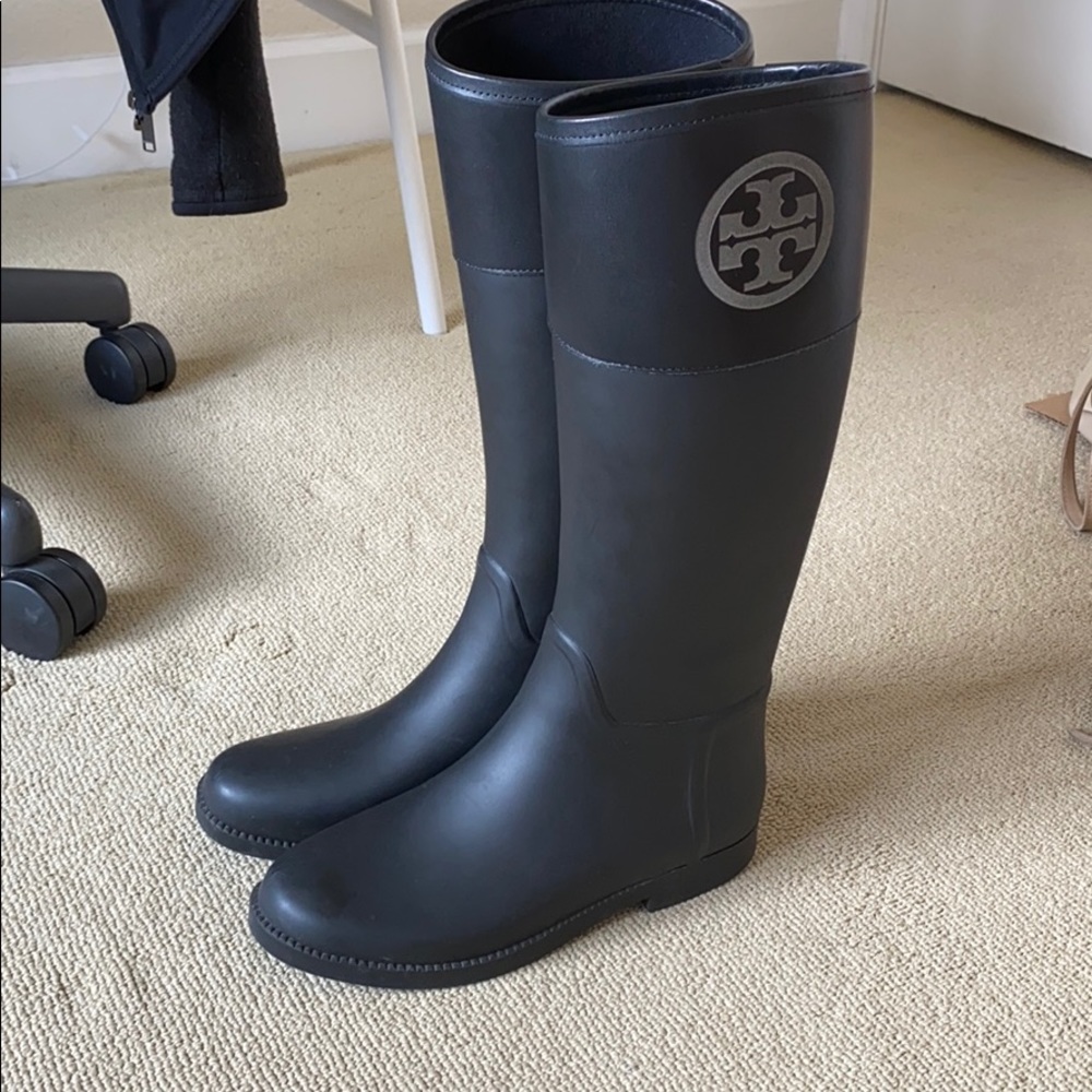 Tory burch rubber boots